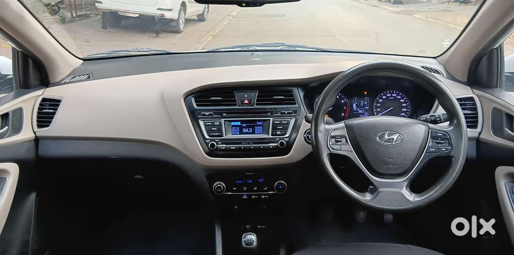 Hyundai Elite I20 Sportz (o) 1.2, 2015, Petrol