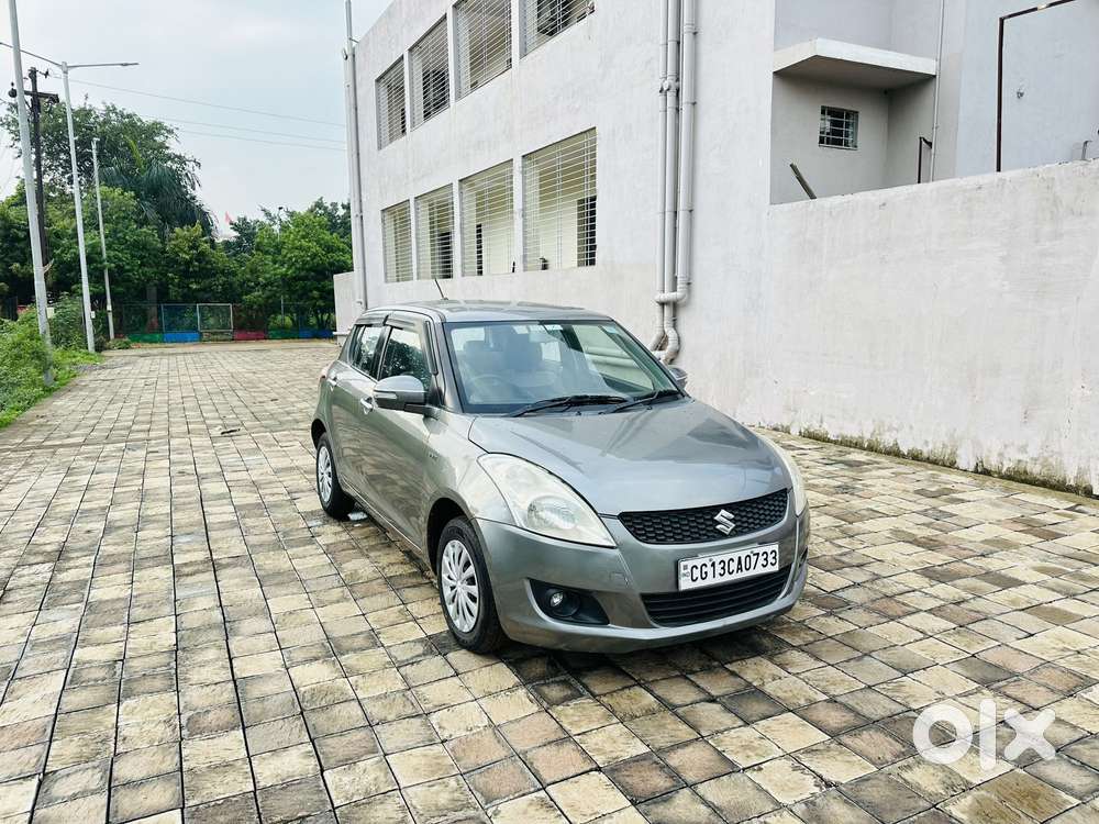 Maruti Suzuki Swift Vxi + Manual, 2012, Petrol