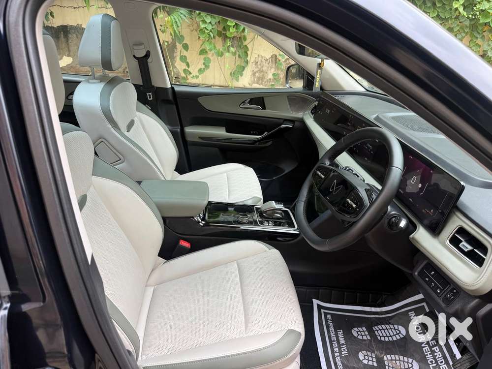Mahindra Xev9s Others, 2026, Electric