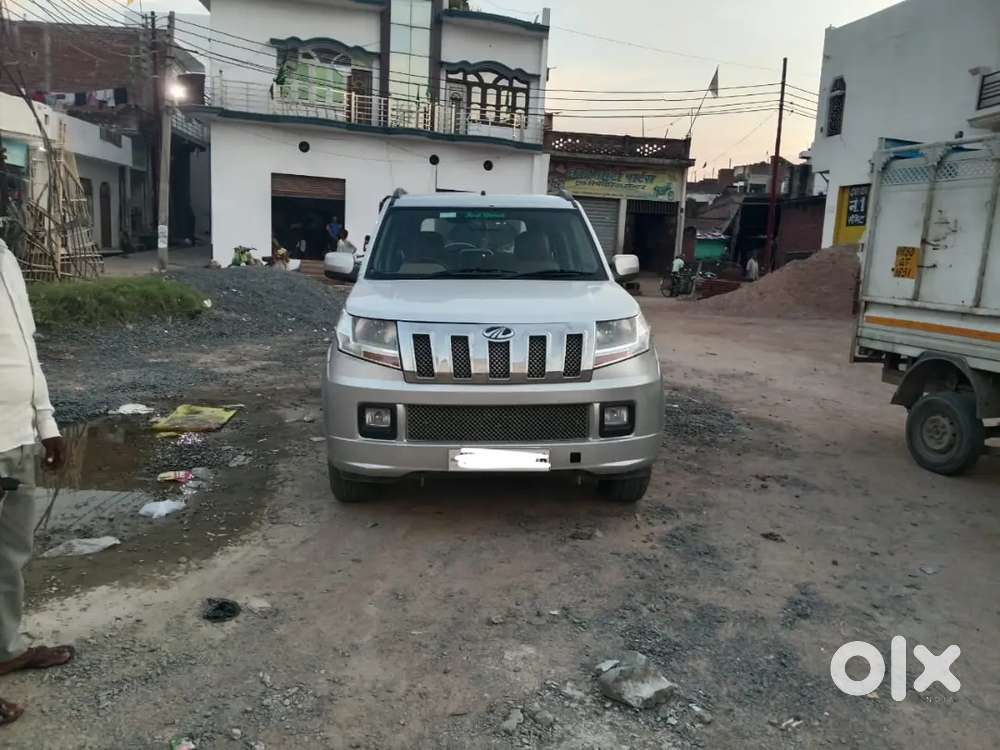 Mahindra Tuv 300 2017 Diesel 80654 Km Driven