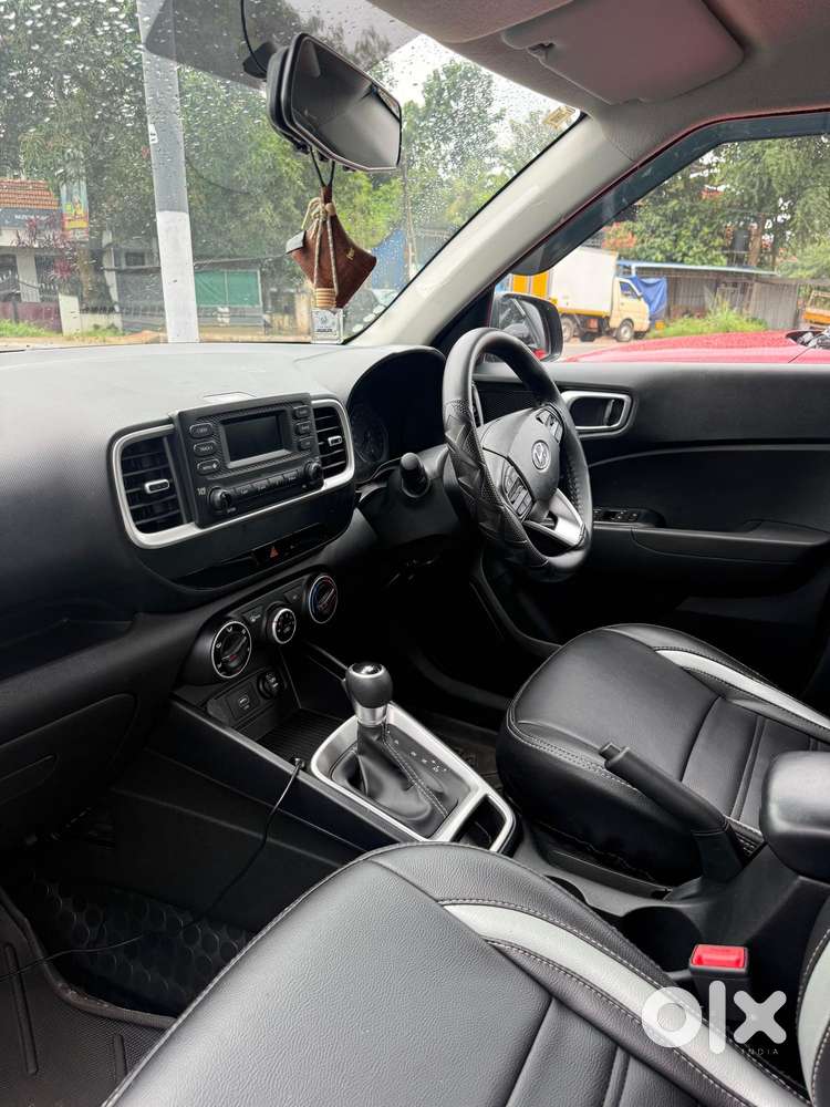 Hyundai Venue S Turbo Dct, 2019, Petrol