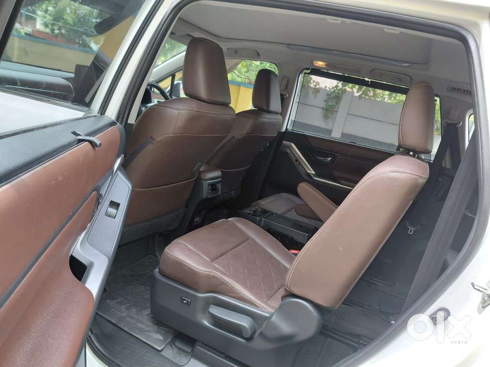 Toyota Innova Hycross 2.0 Zx (o) Hybrid 7 Str, 2024, Petrol
