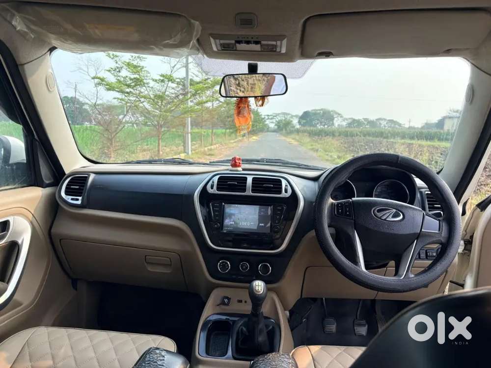Mahindra Tuv 300 2017 Diesel 165000 Km Driven