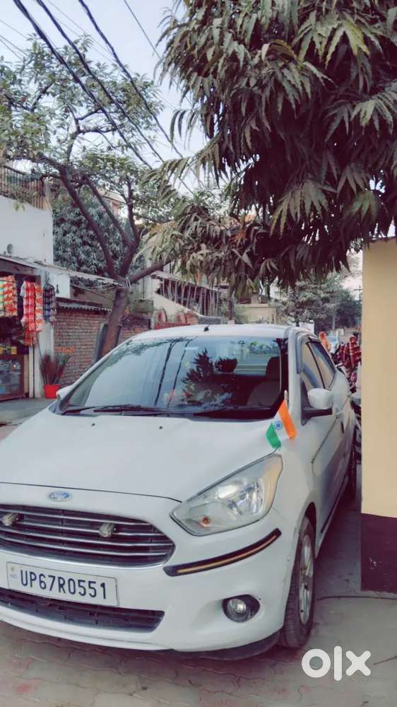 Selling Ford Figo Aspire Top Model