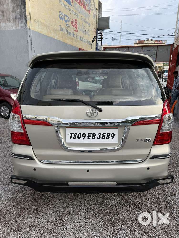 Toyota Innova 2.5 Vx 7 Seater Bs Iv, 2014, Diesel