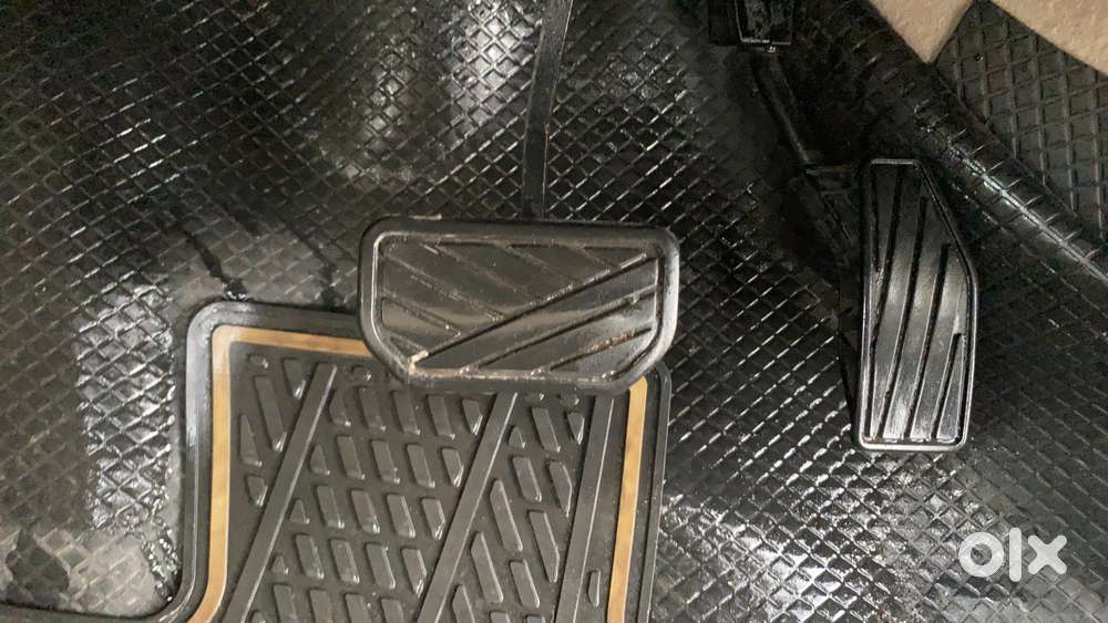 Maruti Suzuki Swift Dzire Zxi + Amt, 2018, Petrol