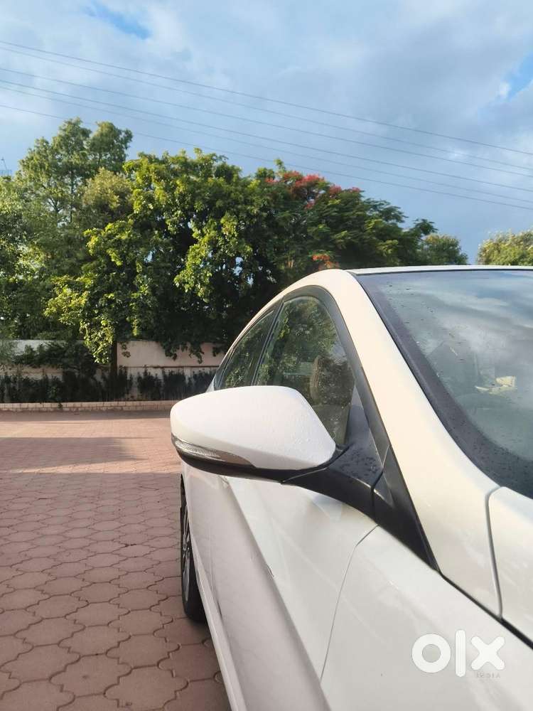 Hyundai Verna Vtvt 1.6 Sx, 2016, Petrol