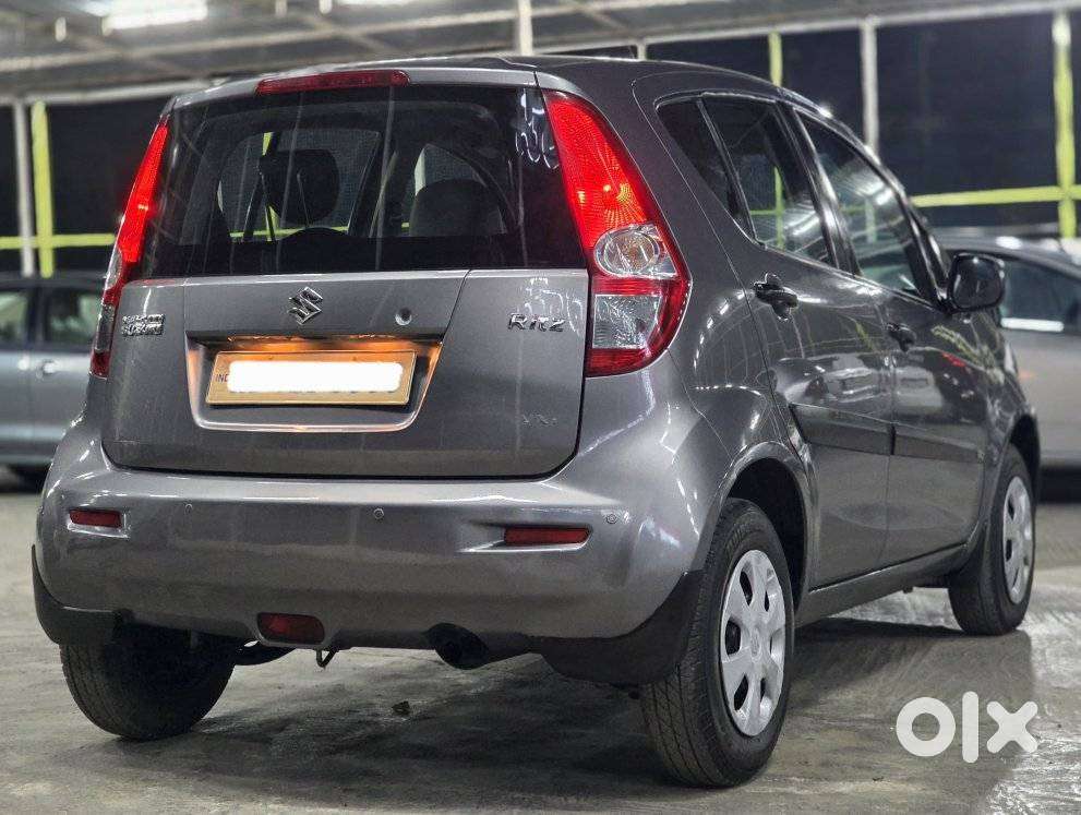 Maruti Suzuki Ritz Vxi, 2011, Petrol