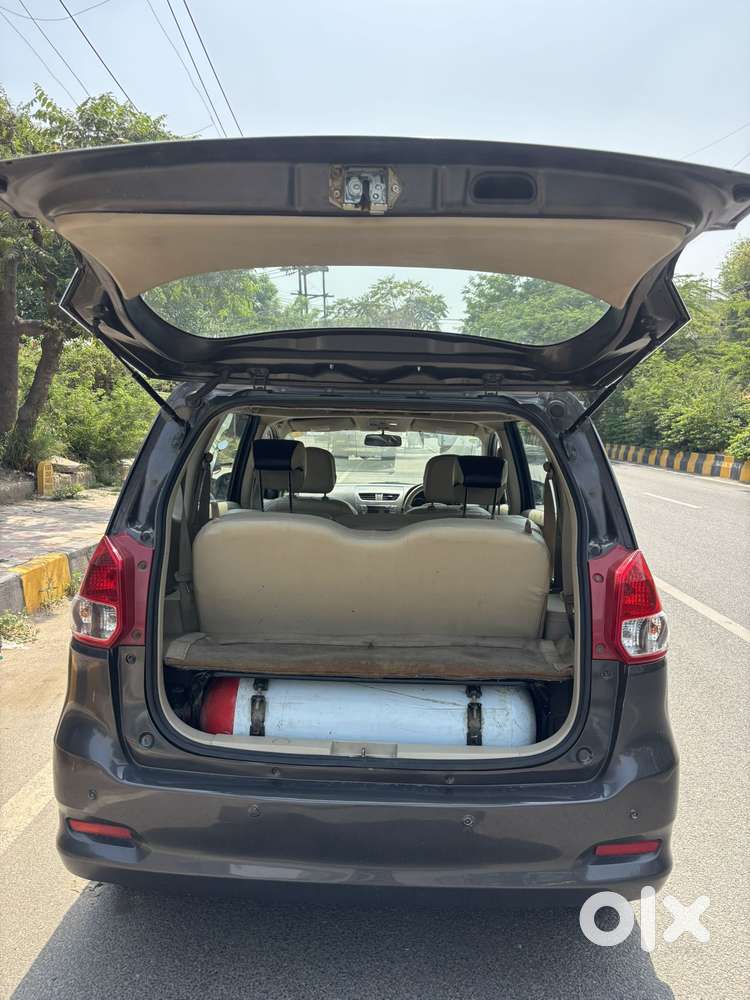 Maruti Suzuki Ertiga 1.4 Vxi Cng Anniversary Edition, 2016, Cng & Hy..