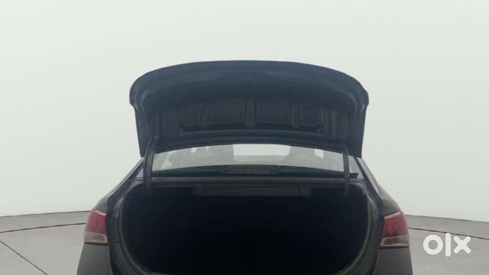 Hyundai Verna 1.6 Sx (o) Vtvt At, 2019, Petrol