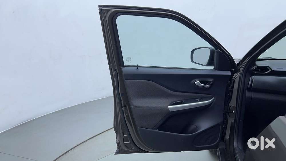Nissan Magnite 1.0 Xv Premium Turbo Cvt (o), 2022, Petrol