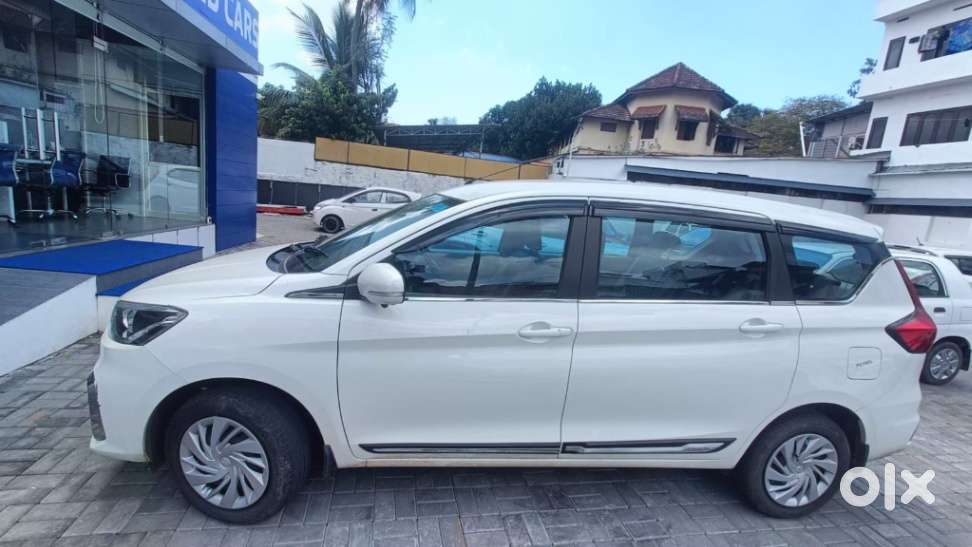 Maruti Suzuki Ertiga 1.5 Vxi, 2023, Petrol