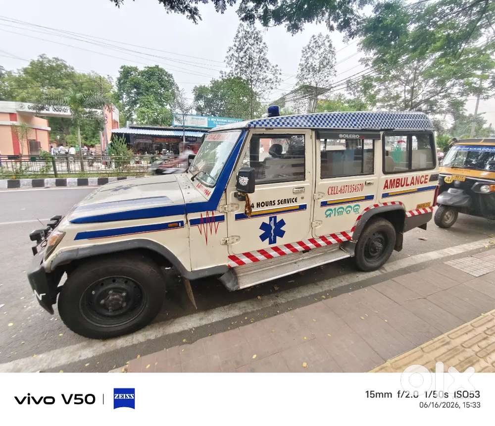 Mahindra Bolero Ambulance 2006 Diesel 300000 Km Driven