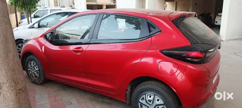 Tata Altroz 2020 Petrol Well Maintained With Only 32000 Kms & 1st Owne