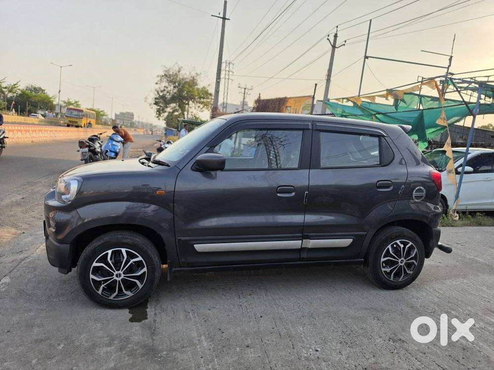 Maruti Suzuki S-presso Vxi Opt, 2023, Petrol