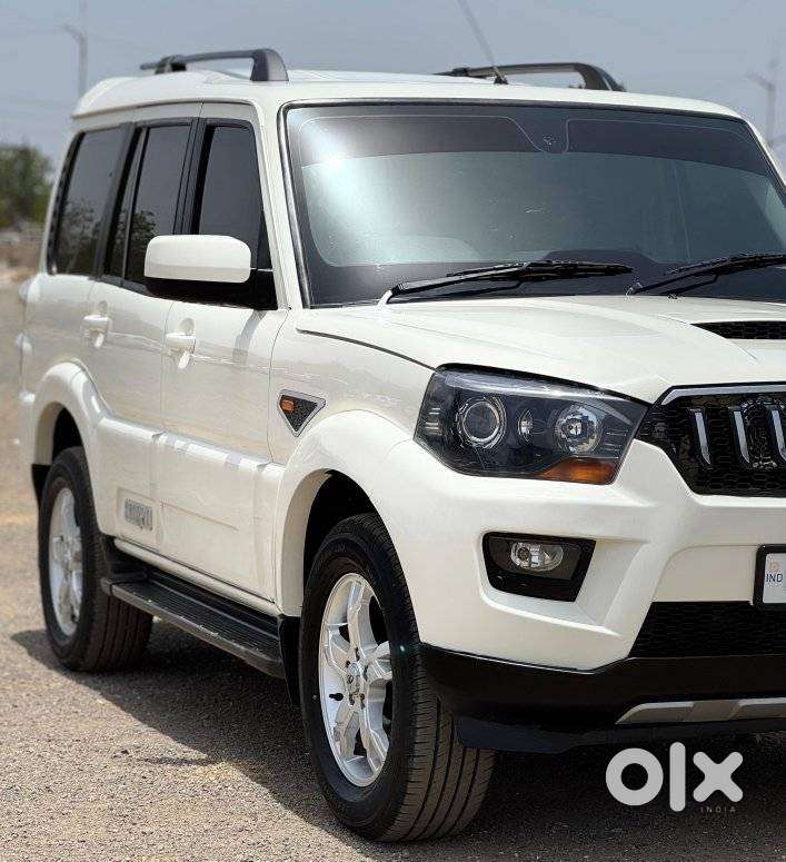 Mahindra Scorpio S10, 2014, Diesel