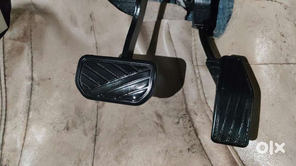 Maruti Suzuki Swift Dzire Amt Vxi, 2022, Petrol