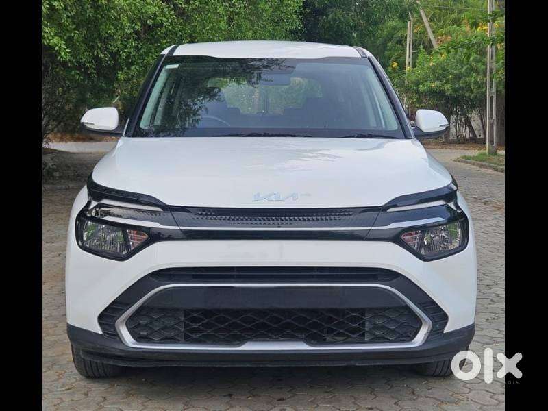 Kia Carens G 1.5 6mt Premium (o) 7-seater, 2024, Diesel