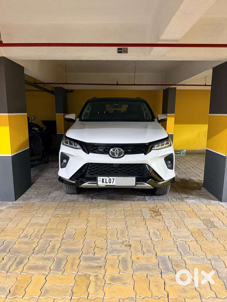 Toyota Fortuner Legender 2023 Diesel
