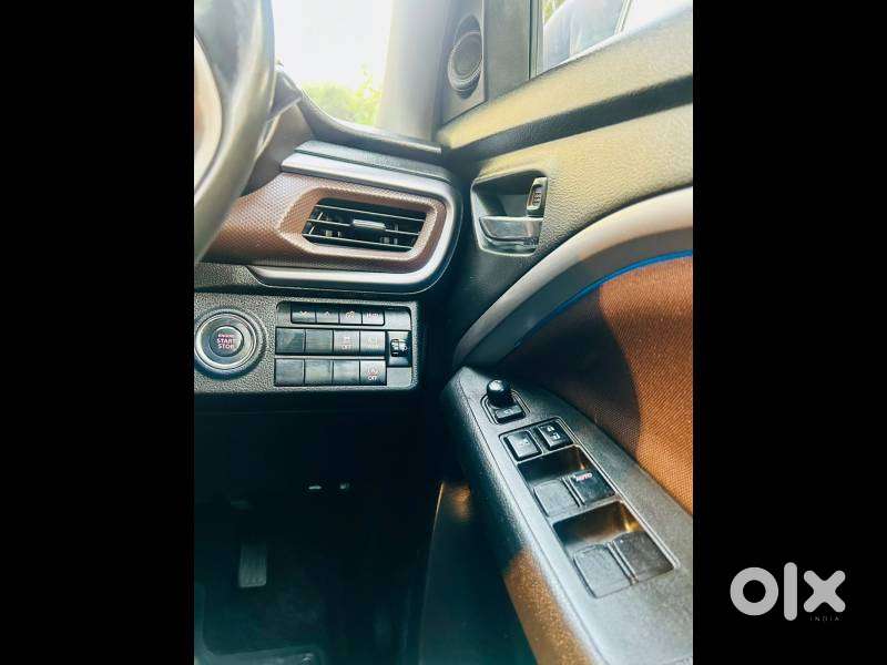 Maruti Suzuki Brezza 1.5 Zxi Plus Smart Hybrid, 2022, Petrol