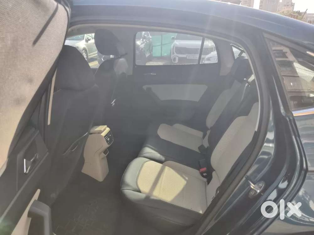 Skoda Slavia Style 1.0l Tsi At, 2023, Petrol