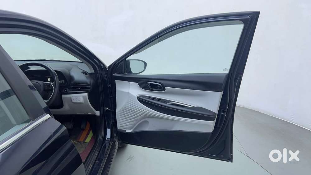 Hyundai New I20 1.2 Asta (o) Ivt, 2024, Petrol