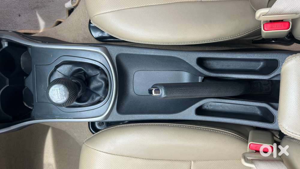Honda City 1.5 V 5th Gen I-vtec Mt, 2022, Petrol