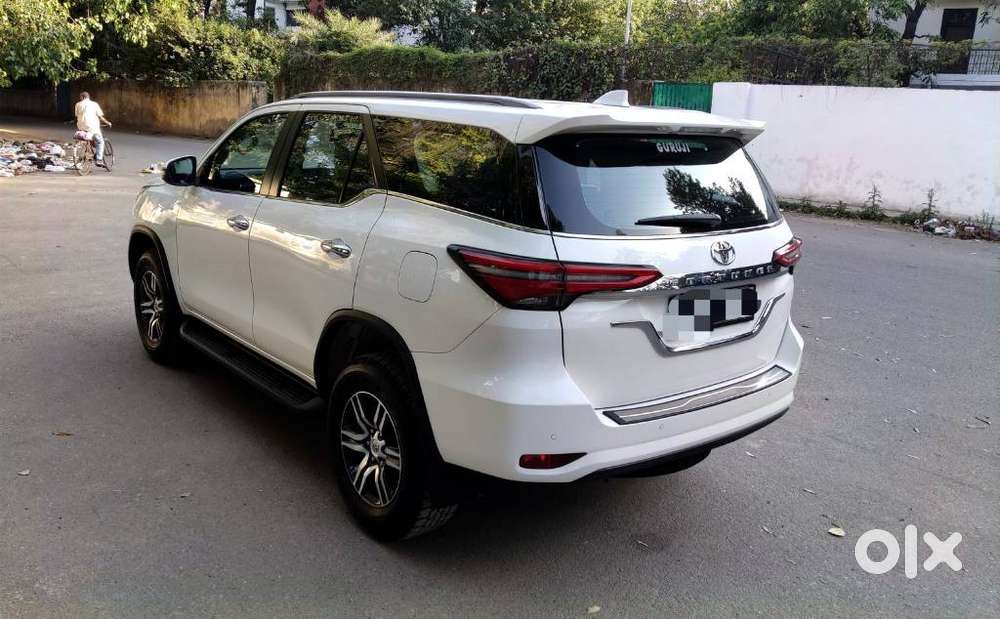 Toyota Fortuner [2021-ongoing] 2.7 2wd Petrol At, 2024, Petrol