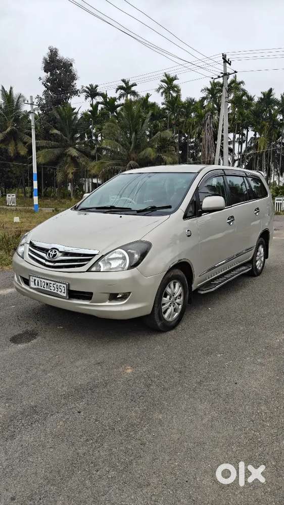 Innova 2.5 V
