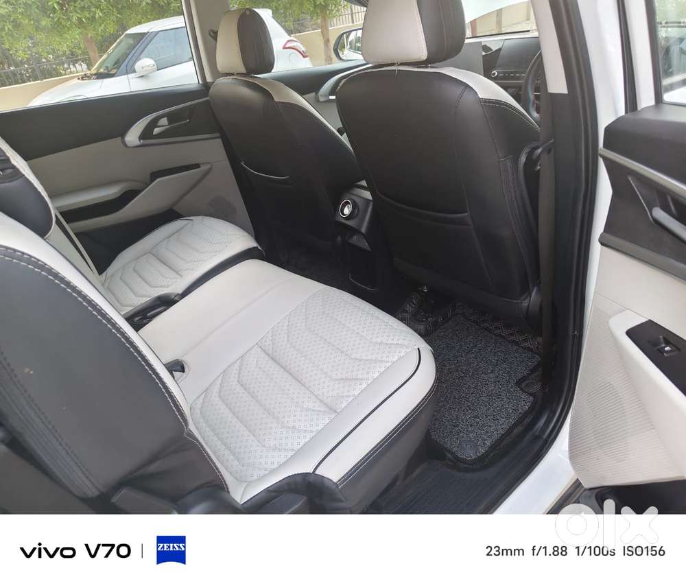 Kia Carens 1.4 Prestige Plus Turbo 7 Str, 2023, Petrol