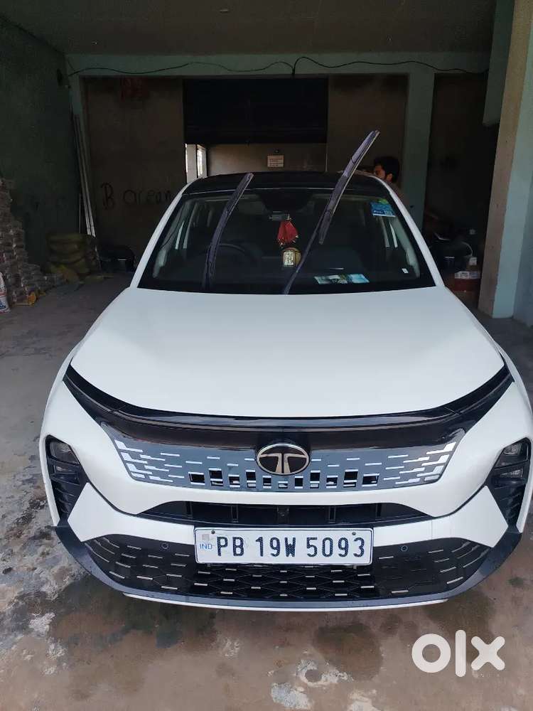 Tata Curvv Creative Plus S Top Condition Car White Colour