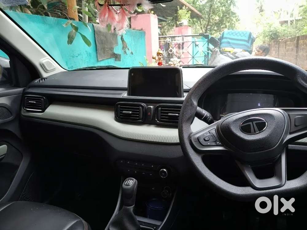 Tata Punch 2024 Petrol Well Maintained