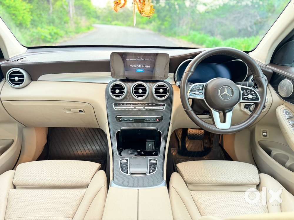 Mercedes-benz Glc Class 2022 - Luxurious Ride