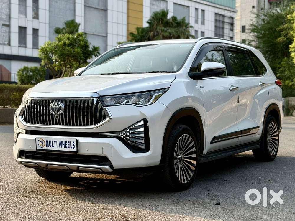 Toyota Innova Hycross 2.0 Vx (o) Hybrid 7 Str, 2025, Petrol