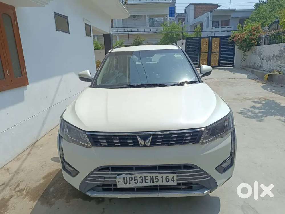 Mahindra Xuv300 2023 Petrol 12000 Km Driven