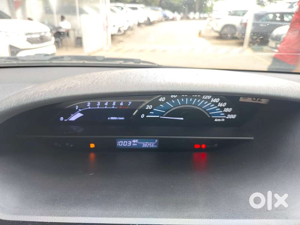 Toyota Etios Liva Vx Dual Tone, 2019, Petrol