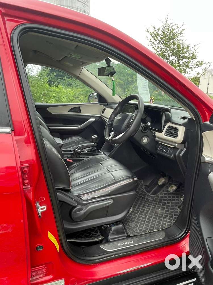 Mahindra Xuv700 2.2 Mx Diesel Mt 5 Str, 2022, Diesel