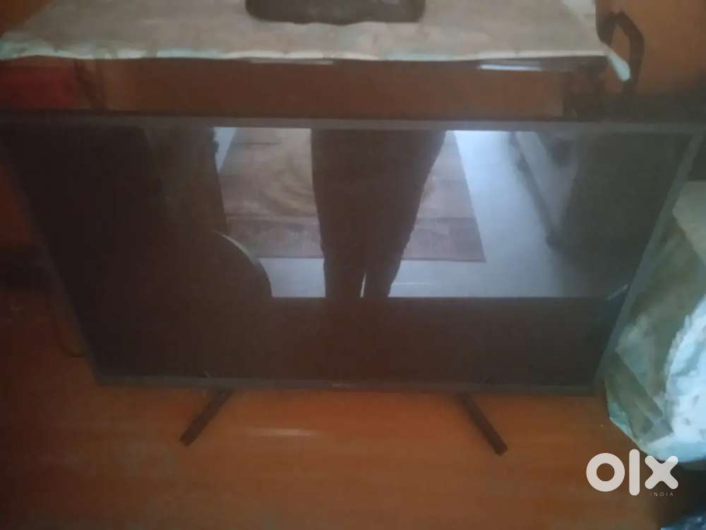 SONY LCD  ( BRAVIA) 80 centimetres