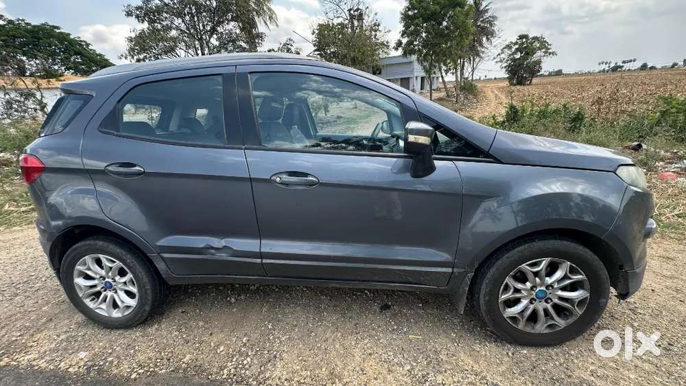 Ford Ecosport 2015 Diesel 333000 Km Driven