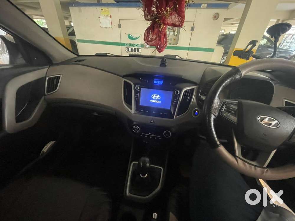 Hyundai Creta 2017 Diesel 60800 Km Driven With Complete Showroom Track