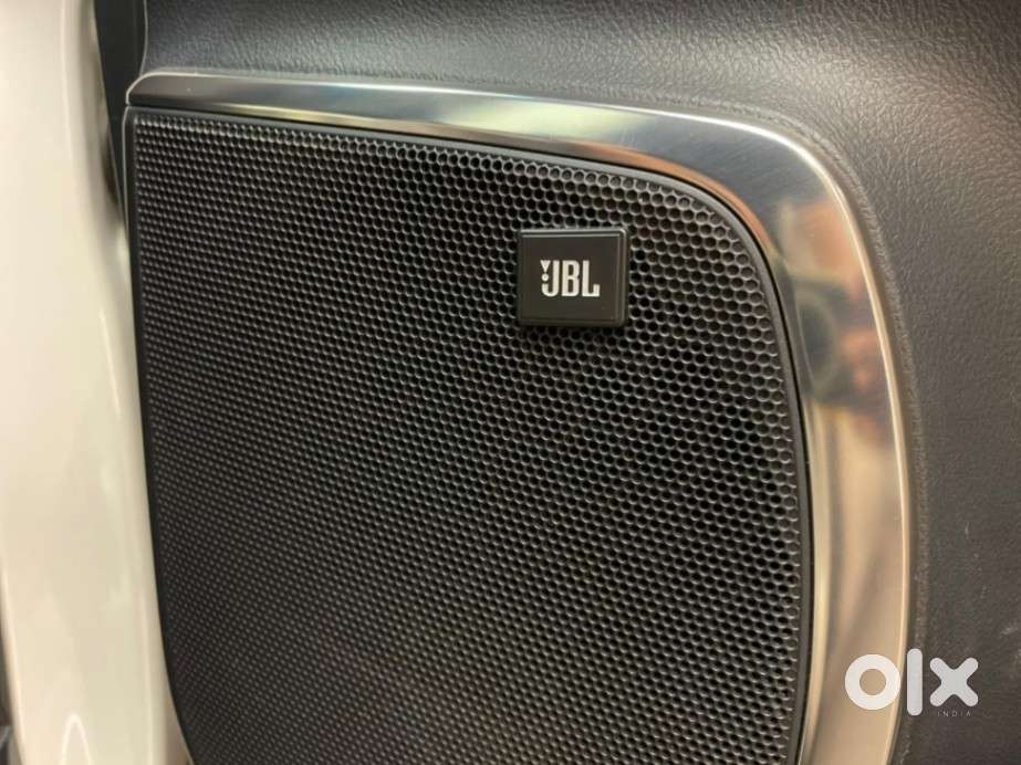 Toyota Vellfire 2.5 Hybrid, 2023, Petrol