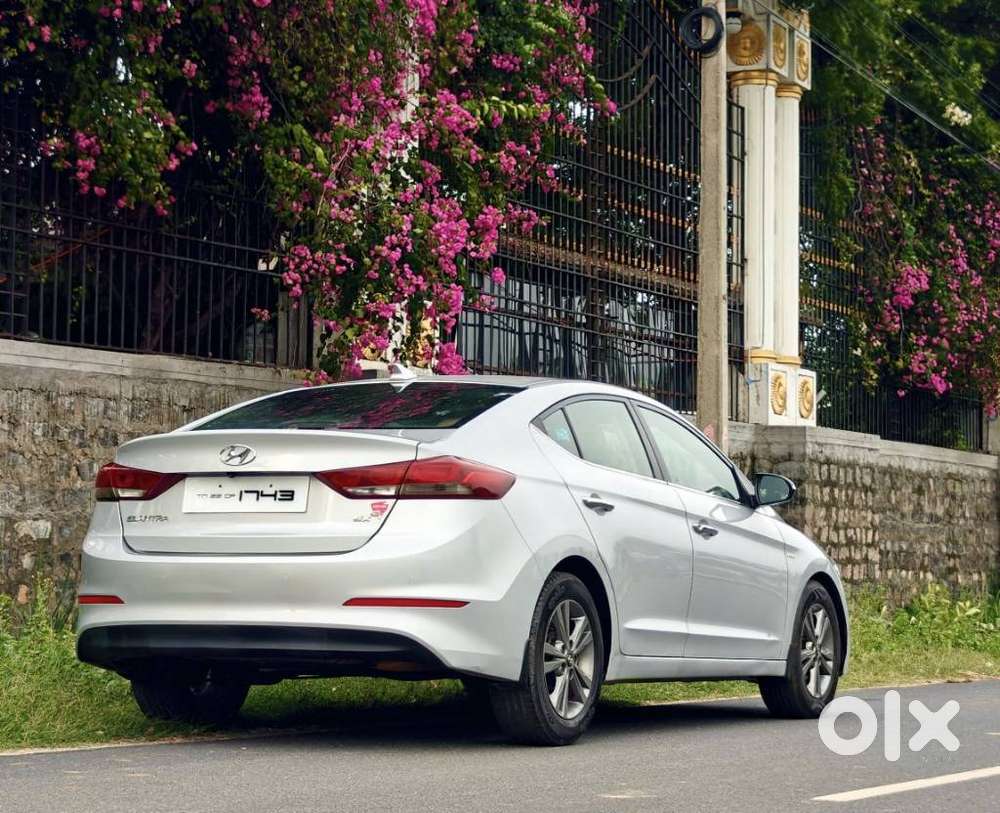 Hyundai Elantra 1.6 SX, 2017, Petrol