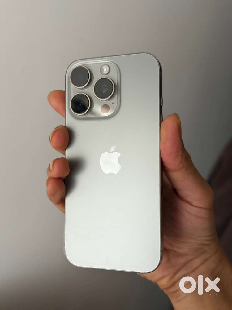 Apple iphone 16 pro , in mint condition, Genuine