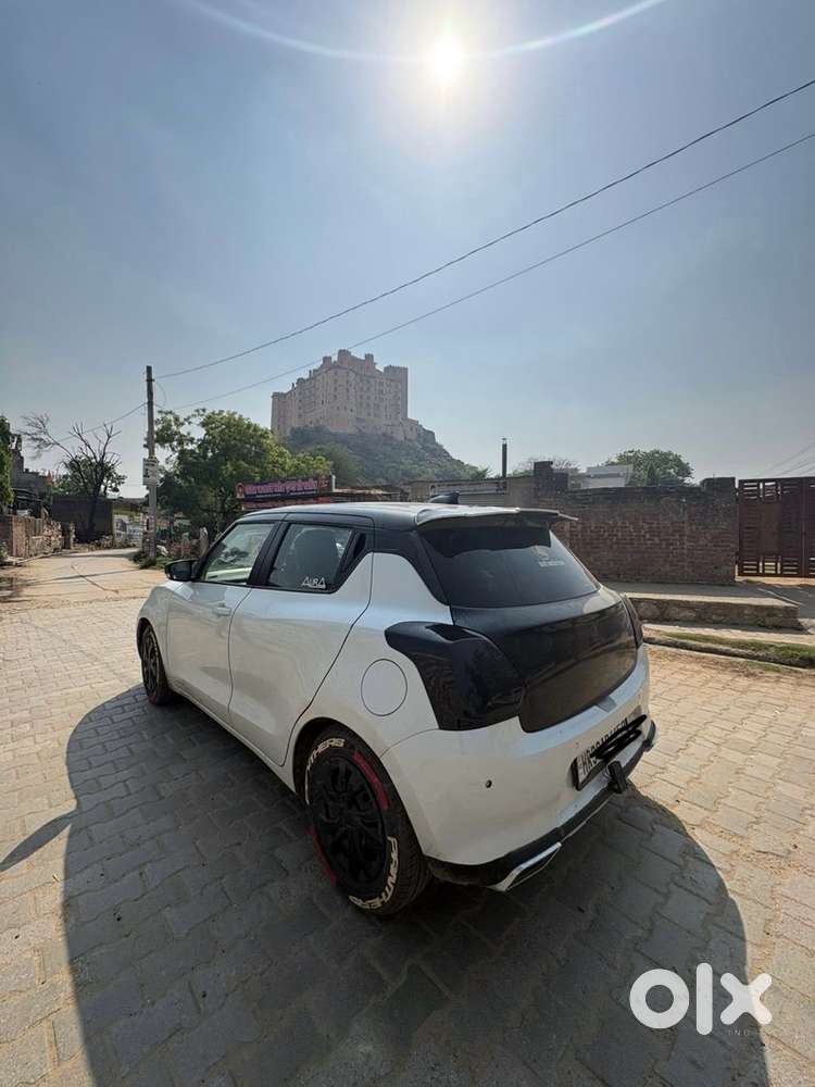 Maruti Suzuki Swift Petrol 2023