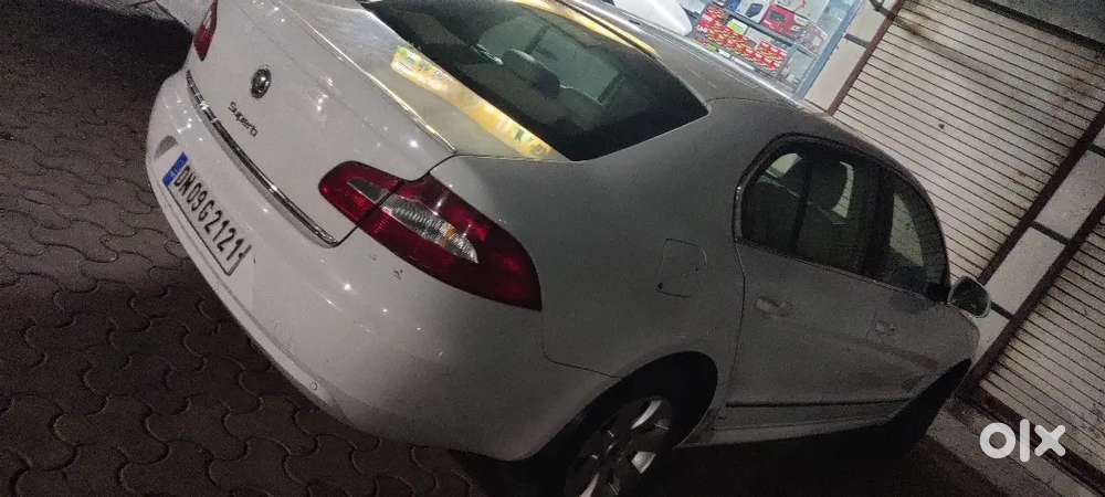 Skoda Superb 2011