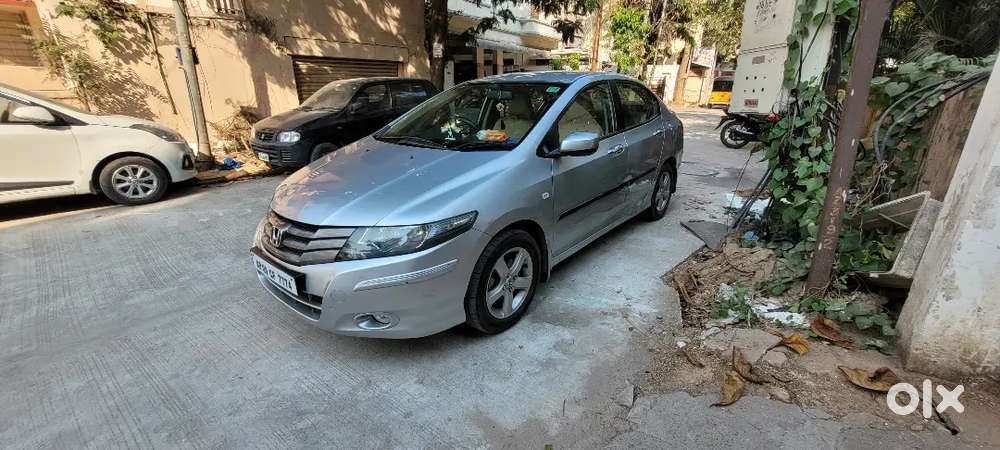 Honda City 2011 Automatic Silver Color