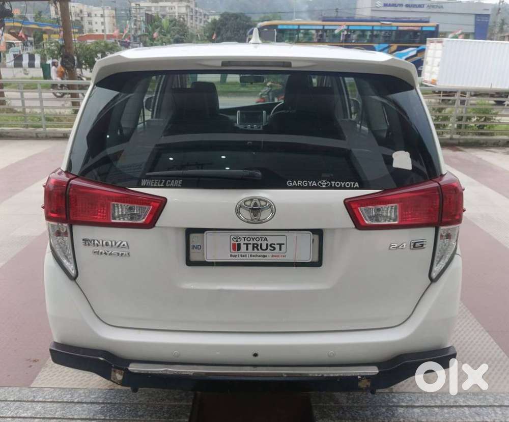 Toyota Innova Crysta 2.4 G Mt, 2017, Diesel
