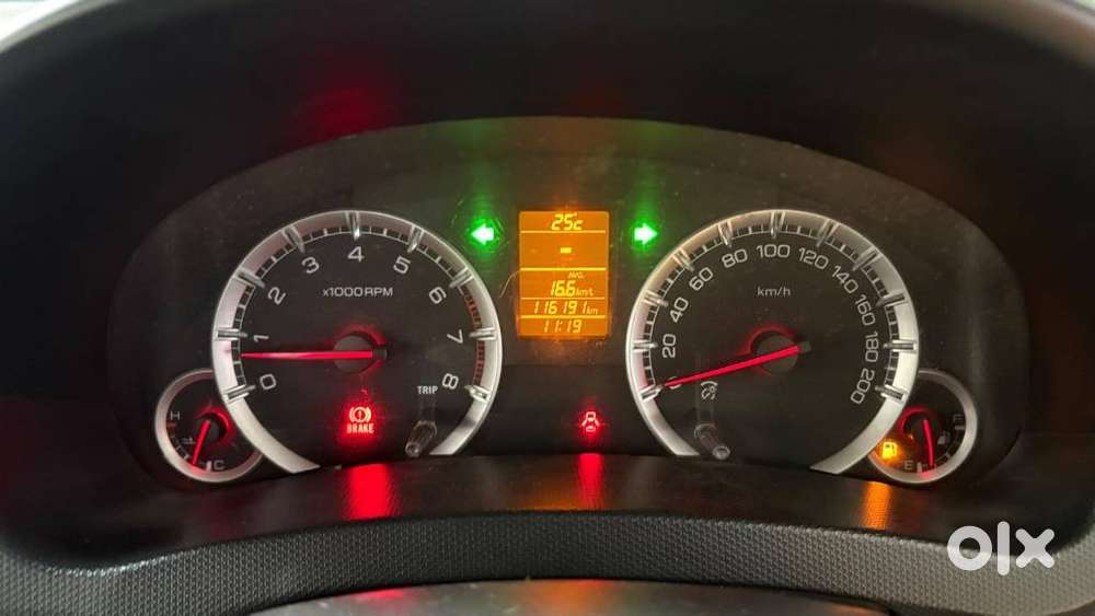 Maruti Suzuki Swift Zxi, 2012, Petrol