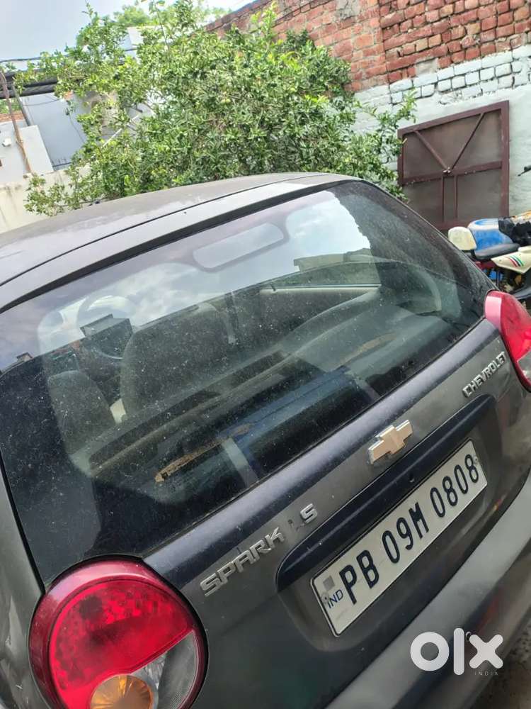 Gaadi Ek Dum Saaf Koi Dent Nhi Koi Problem Nhi