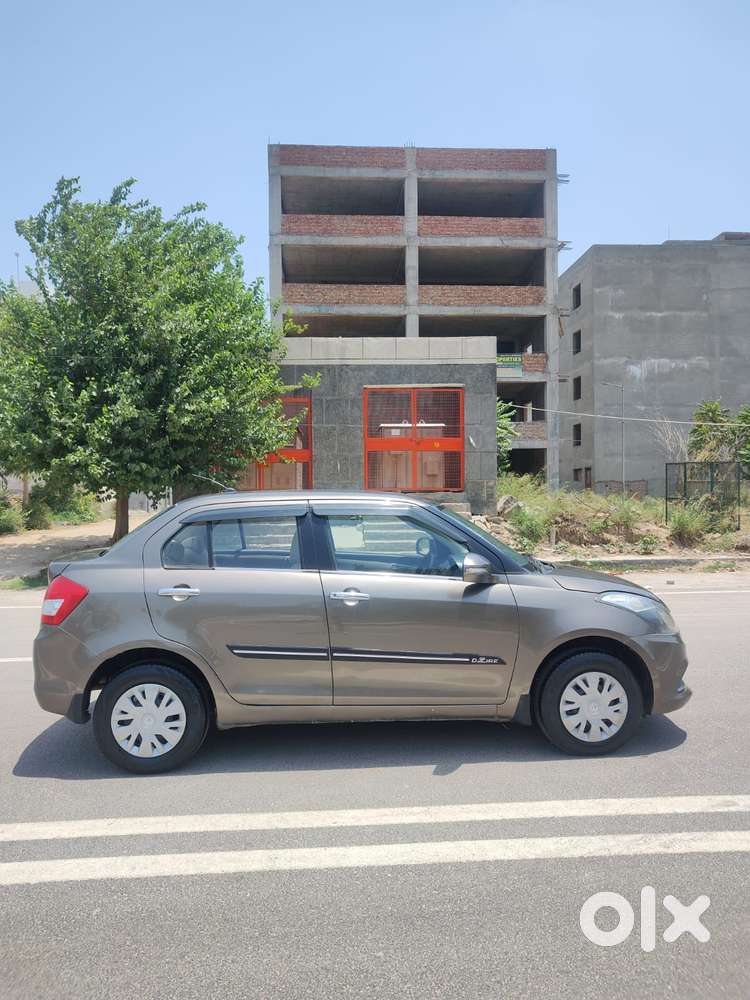 Maruti Suzuki Swift Dzire 1.2 Vxi Bsiv, 2016, Cng & Hybrids